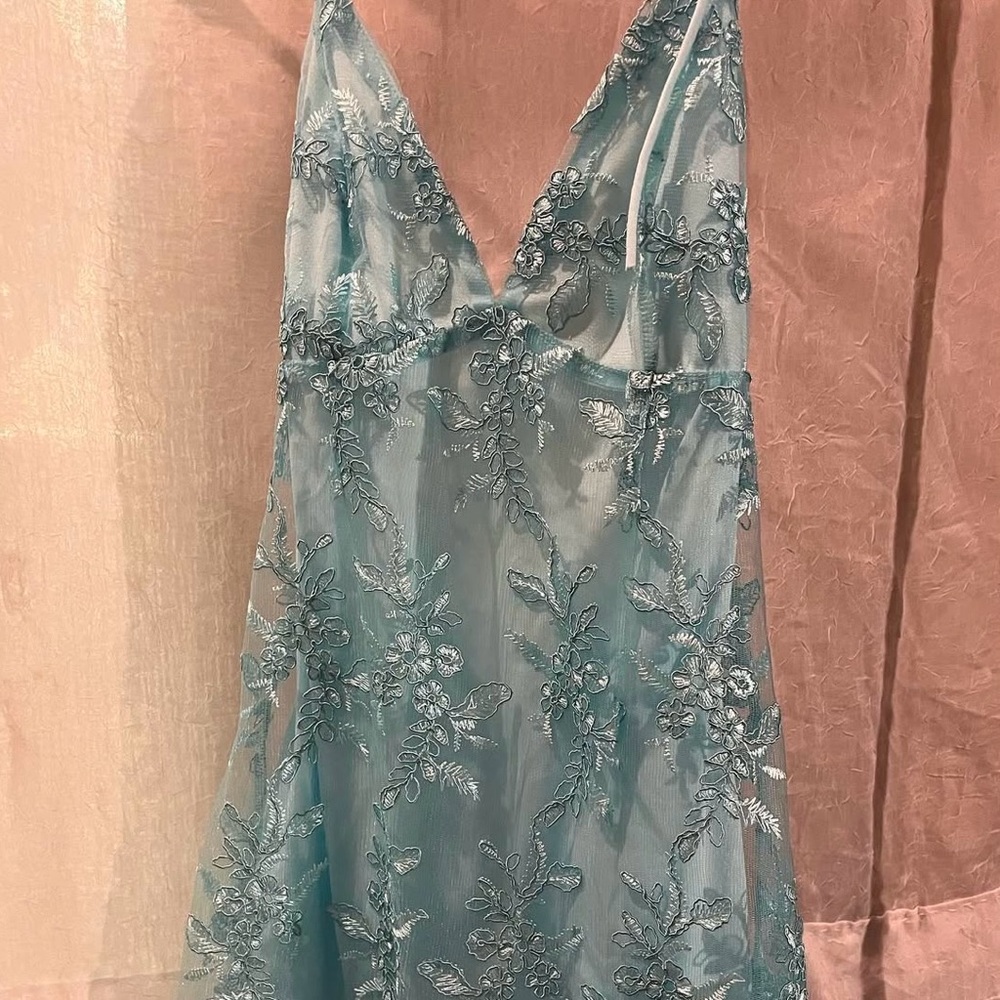 Kiss the Sky X Urban Outfitters Dres